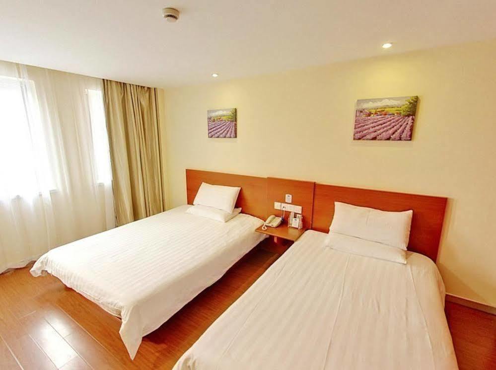 ฮั่นถิง โฮเทล เซี่ยงไฮ้ สถานีรถไฟใต้ดินสนามฟุตบอลหงโขว Hotel ภายนอก รูปภาพ
